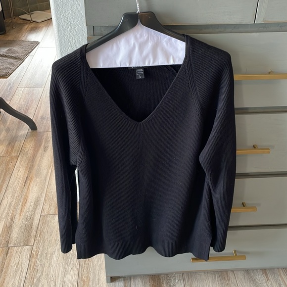 Athleta Hanover V-neck black sweater size large - Picture 3 of 6